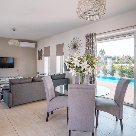 Villa Aquamarine Пафос Екстериор снимка
